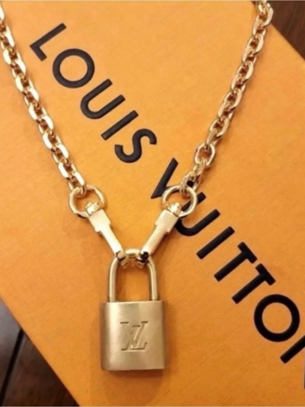 Authentic Louis Vuitton LV Lock And Key/ Four Chains #322